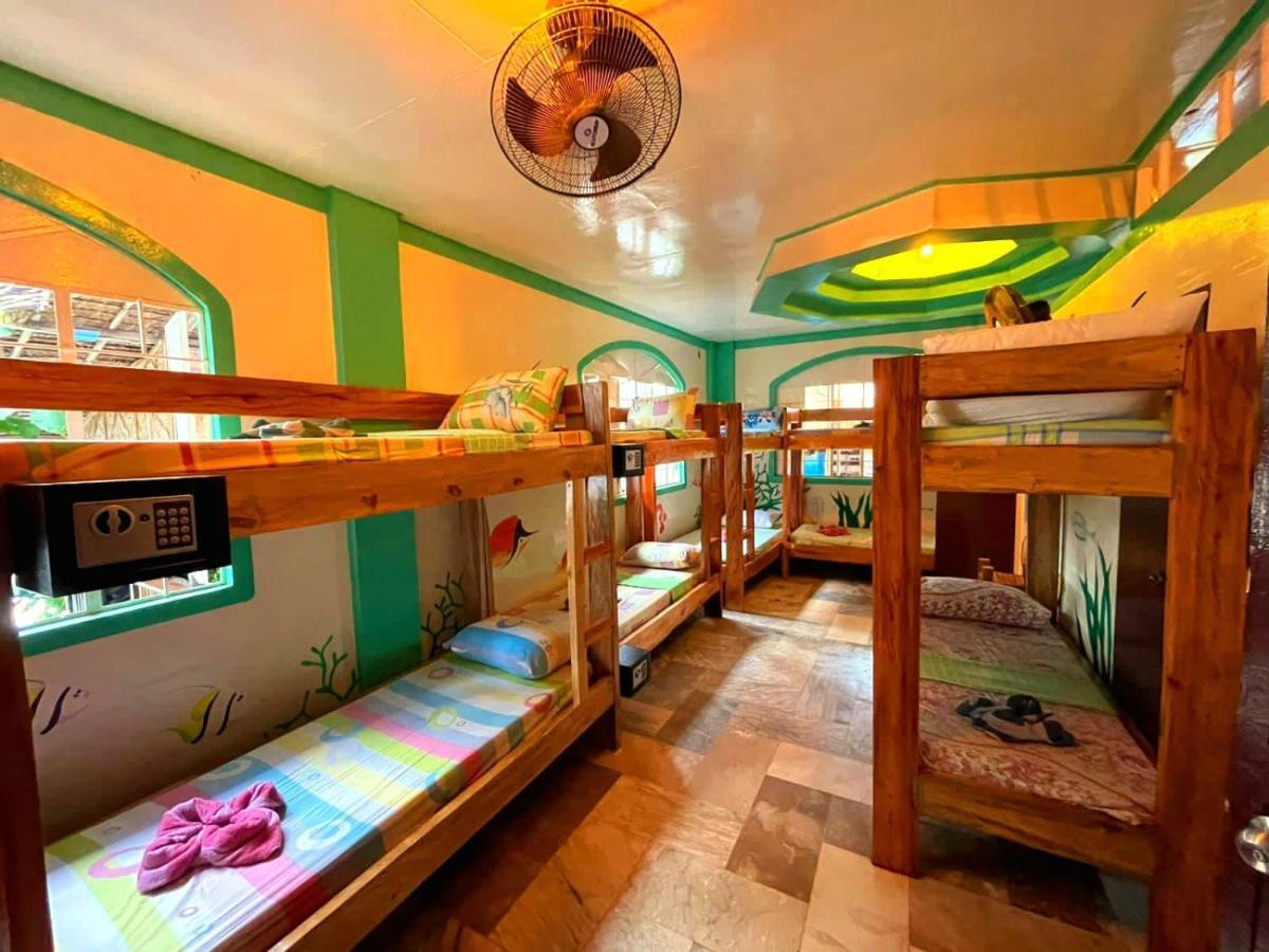 Villa-Atlas Guest House Pulau Malapascua Bagian luar foto