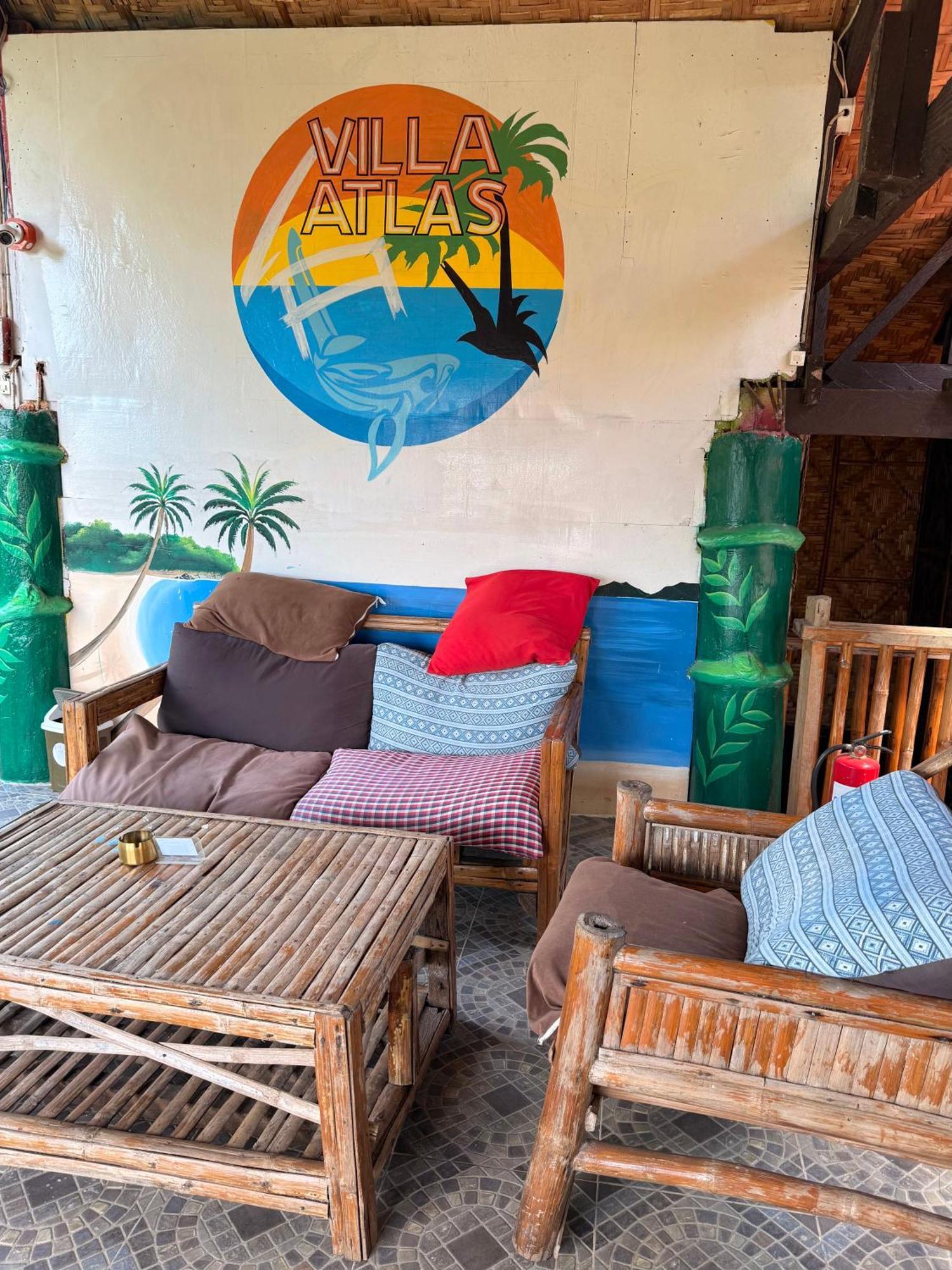 Villa-Atlas Guest House Pulau Malapascua Bagian luar foto