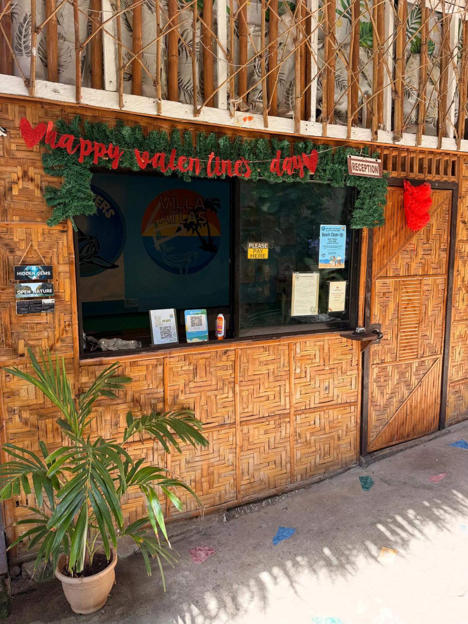 Villa-Atlas Guest House Pulau Malapascua Bagian luar foto