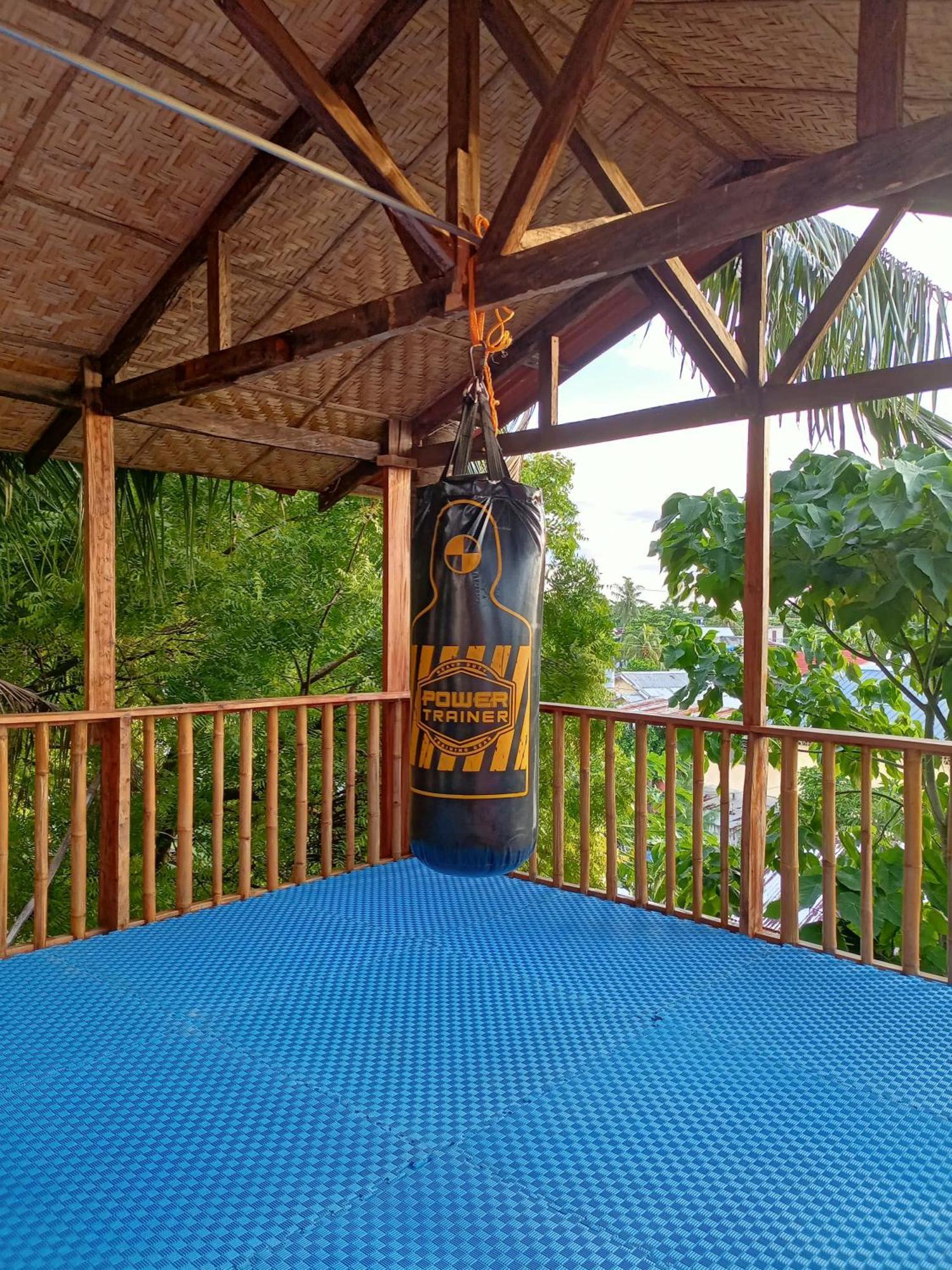 Villa-Atlas Guest House Pulau Malapascua Bagian luar foto